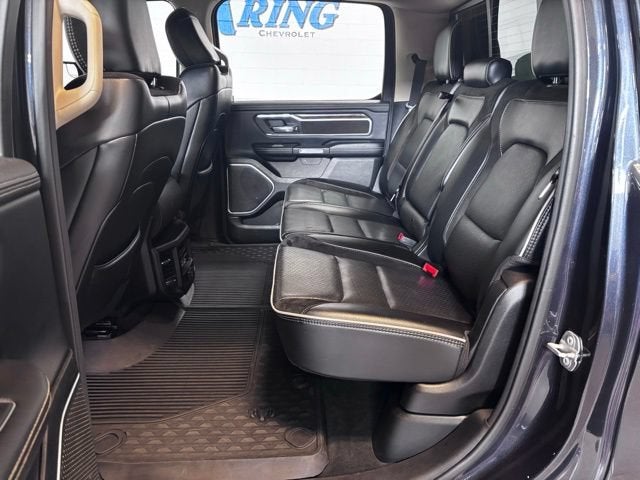2020 RAM 1500 Laramie Crew Cab 4x4 5'7" Box