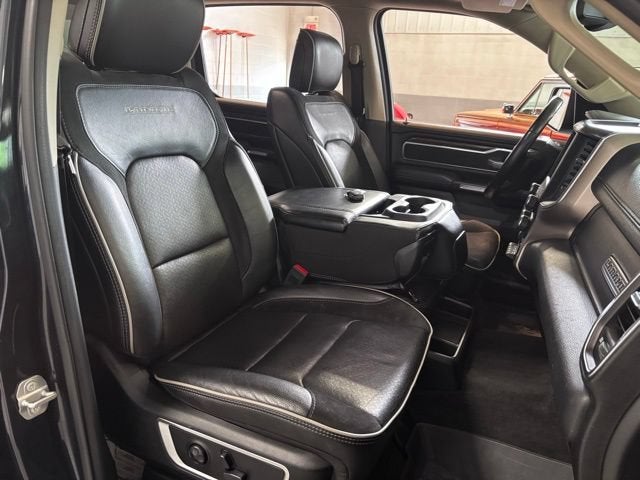 2020 RAM 1500 Laramie Crew Cab 4x4 5'7" Box