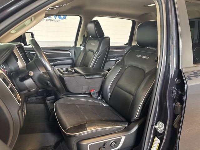 2020 RAM 1500 Laramie Crew Cab 4x4 5'7" Box