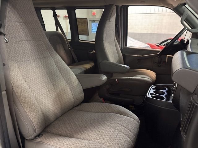 2019 Chevrolet Express Passenger 2500 LT