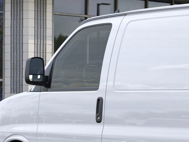 2025 Chevrolet Express Cargo 3500 WT