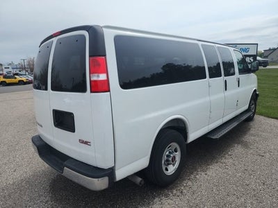 2025 GMC Savana Passenger LT
