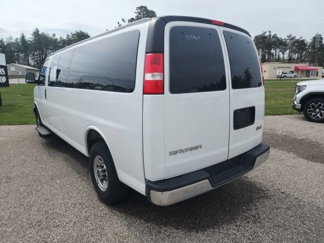 2025 GMC Savana Passenger LT