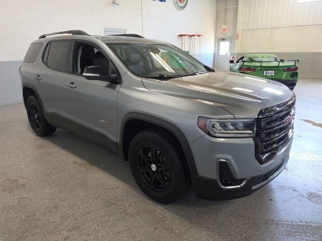 2023 GMC Acadia AT4