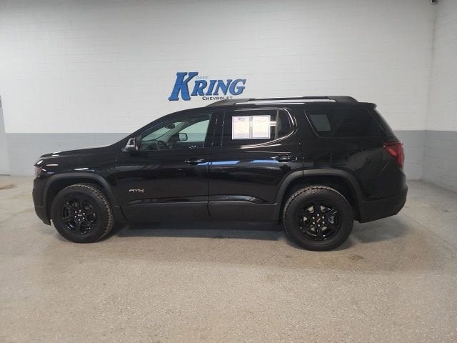 2023 GMC Acadia AT4