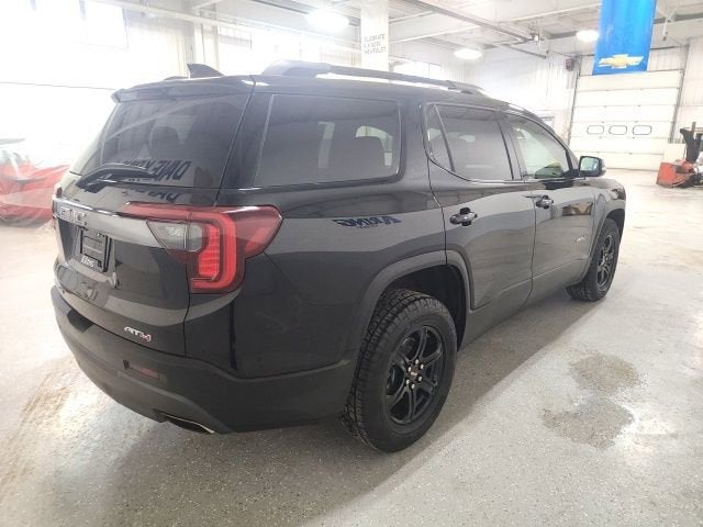2023 GMC Acadia AT4