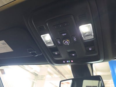 2022 GMC Yukon XL AT4