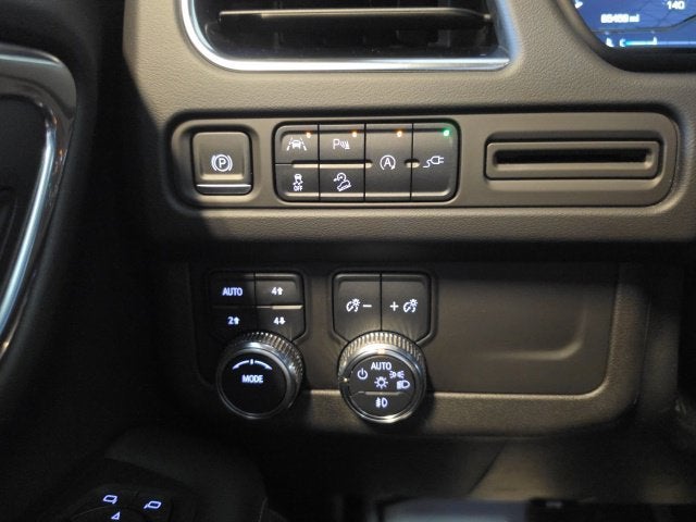 2022 GMC Yukon XL AT4