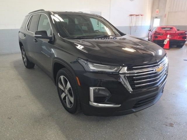 2023 Chevrolet Traverse LT Leather