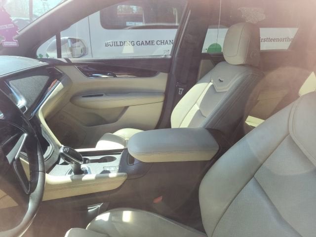 2017 Cadillac XT5 Luxury AWD