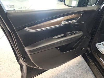 2017 Cadillac XT5 Platinum AWD