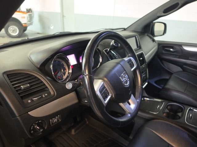 2014 Dodge Grand Caravan R/T