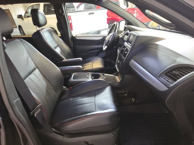 2014 Dodge Grand Caravan R/T