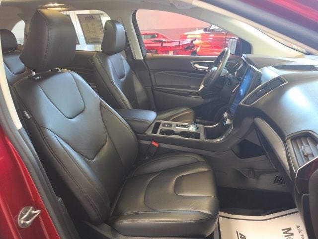 2021 Ford Edge Titanium