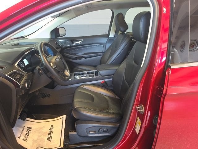 2021 Ford Edge Titanium