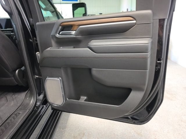 2024 Chevrolet Silverado 3500 HD High Country