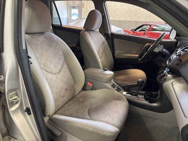 2011 Toyota RAV4 FWD 4dr 4-cyl 4-Spd AT (Natl)