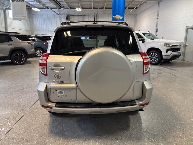 2011 Toyota RAV4 FWD 4dr 4-cyl 4-Spd AT (Natl)