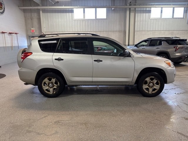 2011 Toyota RAV4 FWD 4dr 4-cyl 4-Spd AT (Natl)