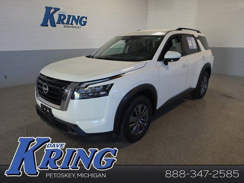 2025 Nissan Pathfinder SV