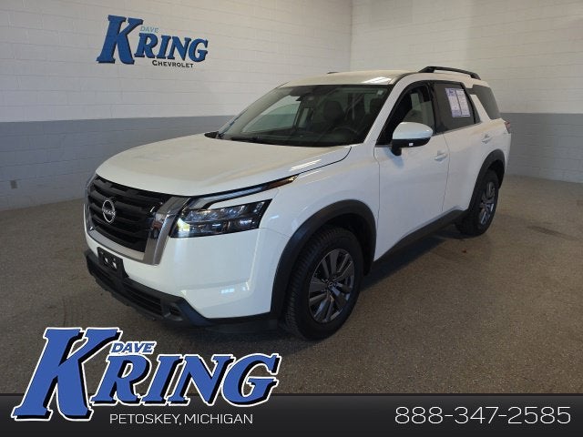 2025 Nissan Pathfinder SV
