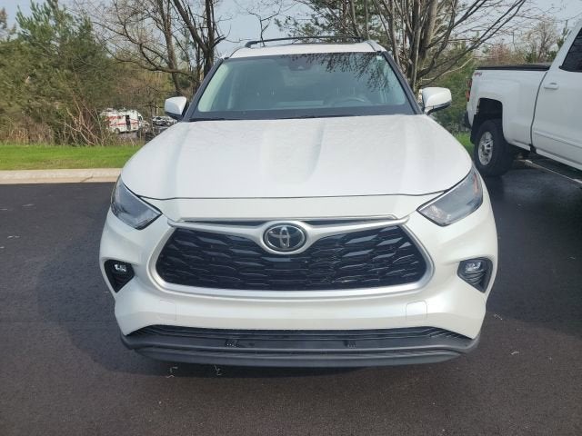 2024 Toyota Highlander LE