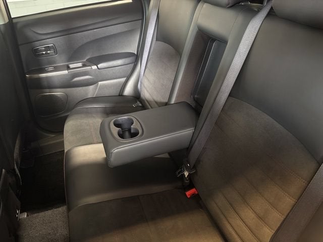 2024 Mitsubishi Outlander Sport S
