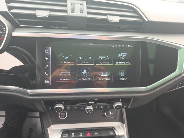 2024 Audi Q3 S line Premium
