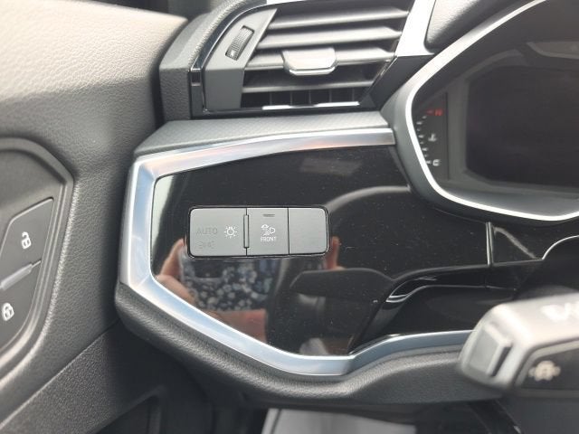 2024 Audi Q3 S line Premium